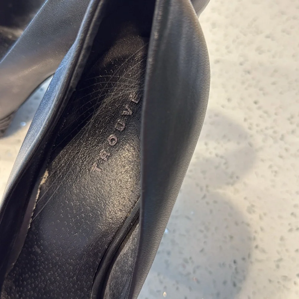 Trouve Black Classic Heels - Picture 7 of 8